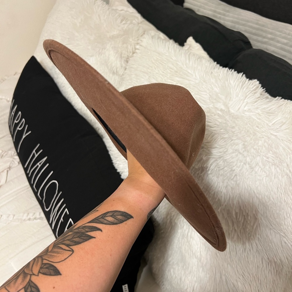 Hat - Picture 6 of 6